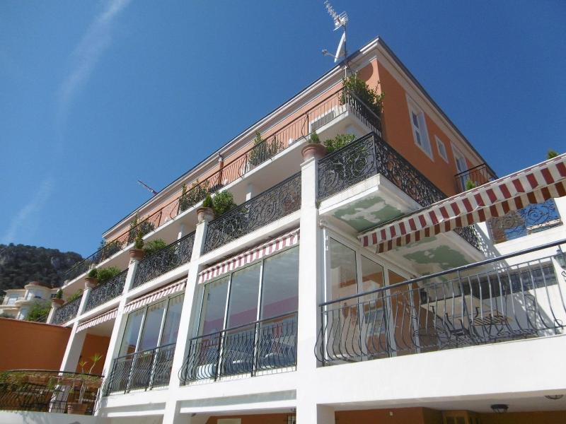 Hotel La Flore 빌프랑슈쉬르메르 외부 사진