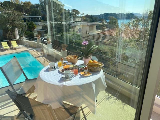 Hotel La Flore 빌프랑슈쉬르메르 외부 사진
